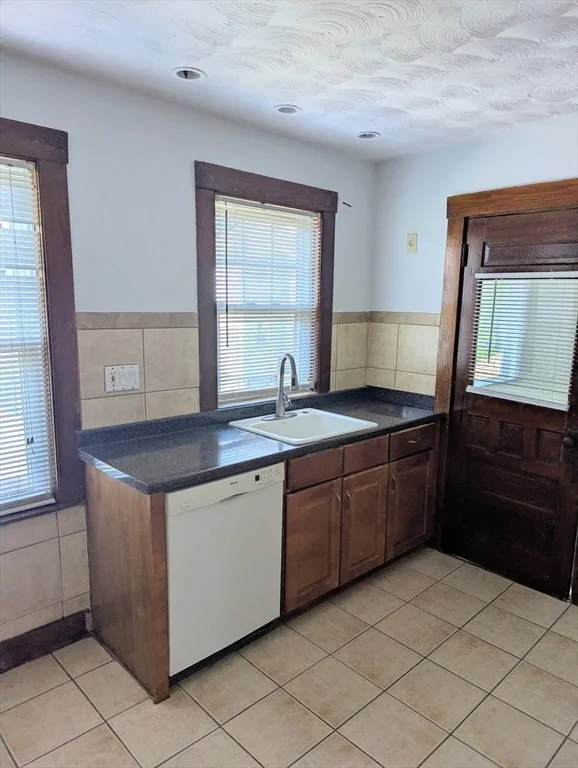 6 Violante St, Mattapan