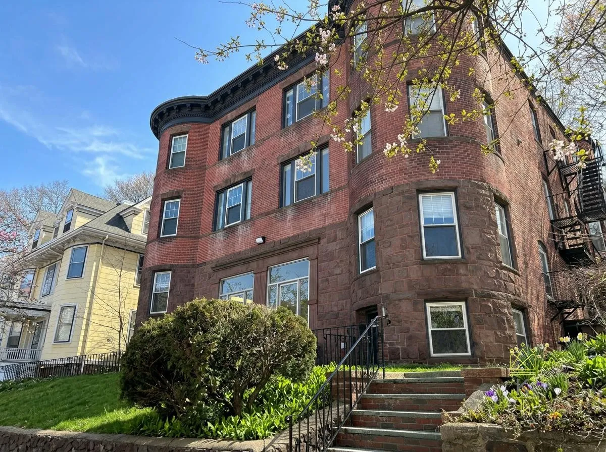 672 Washington St, Aspinwall Hill