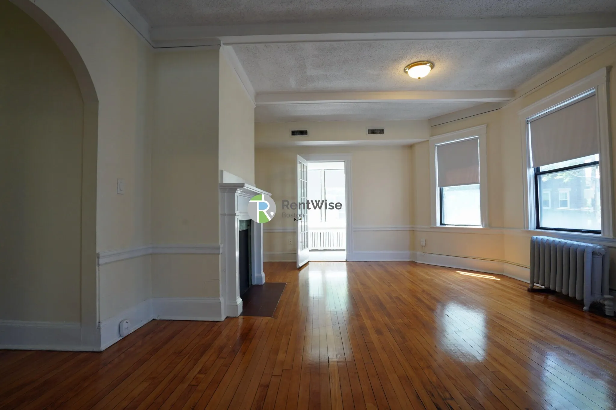 24 Hamilton Rd, North Brookline