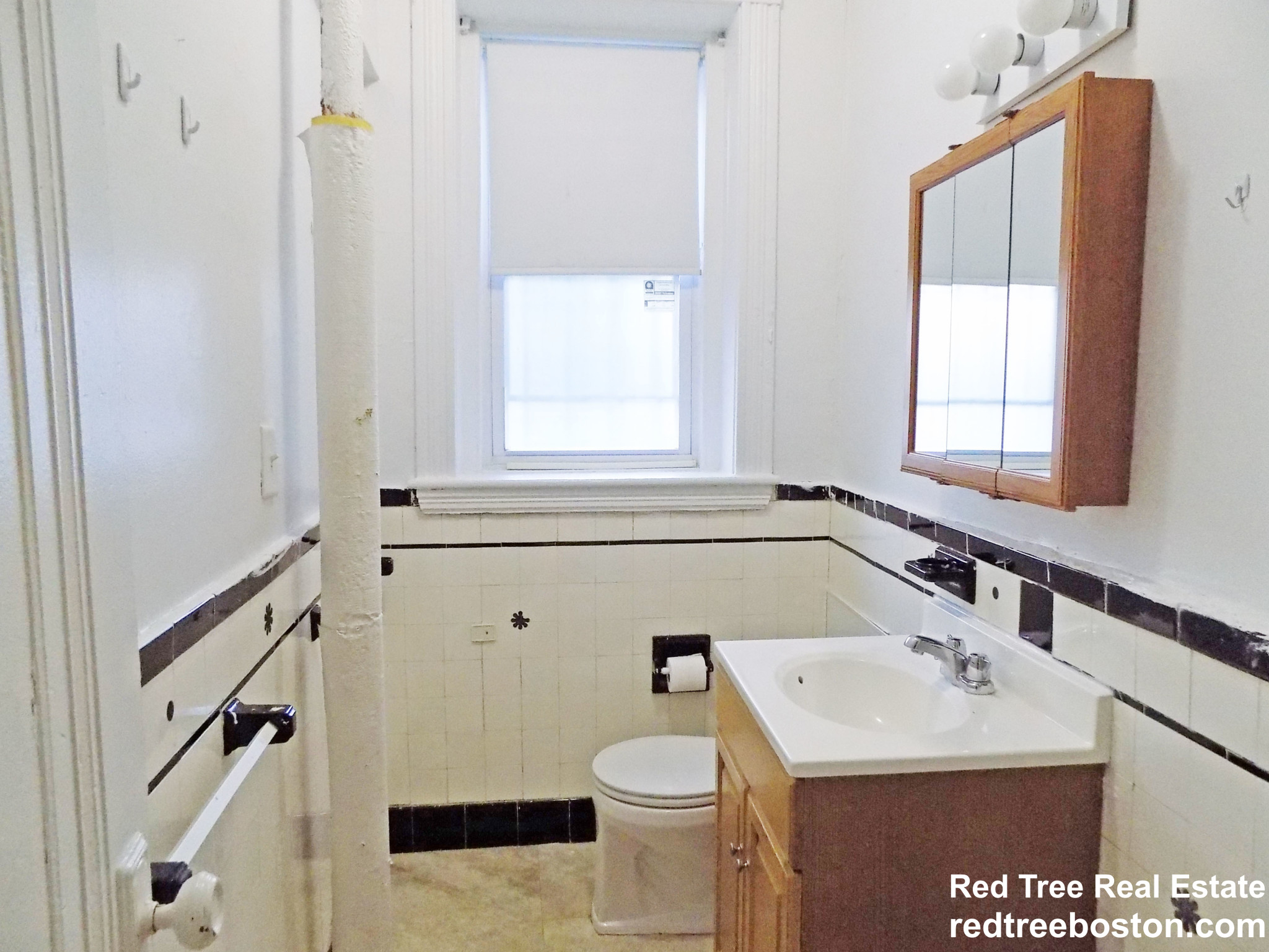 1810 Commonwealth Ave, Brighton