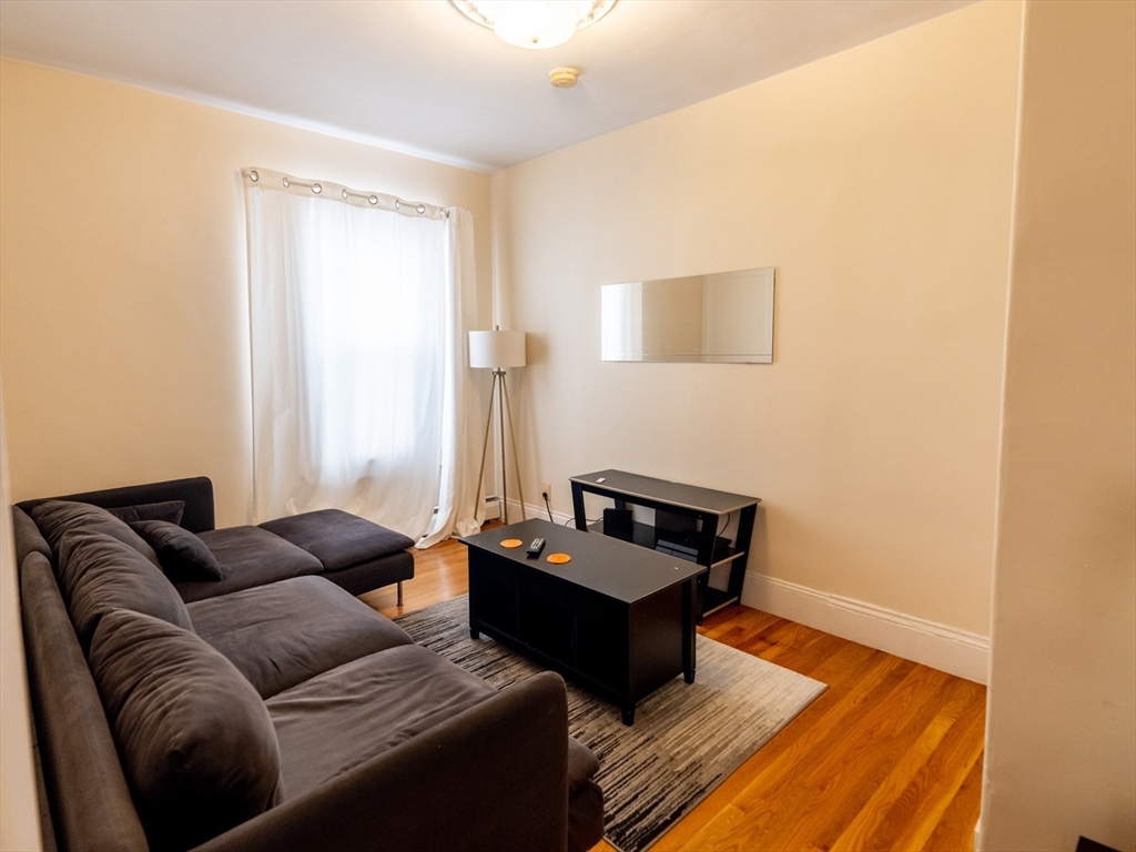 43 School St, Jamaica Plain