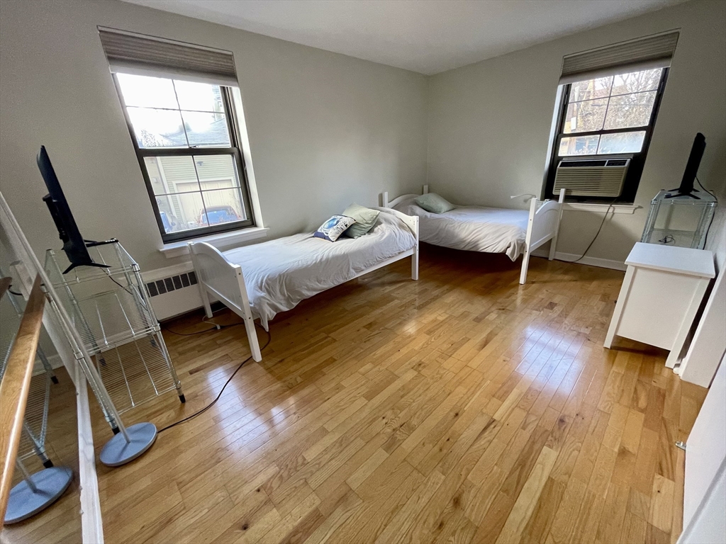 53 Harvard Ave, Brookline