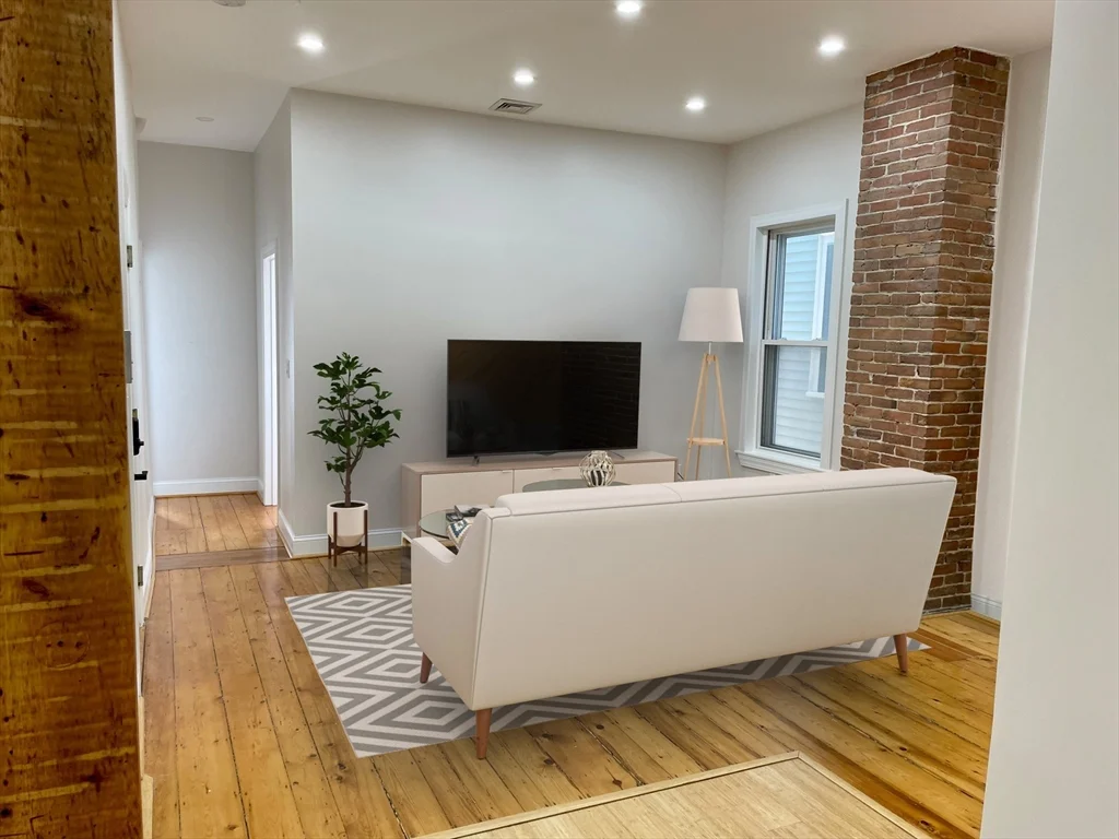 258 W Broadway, South Boston