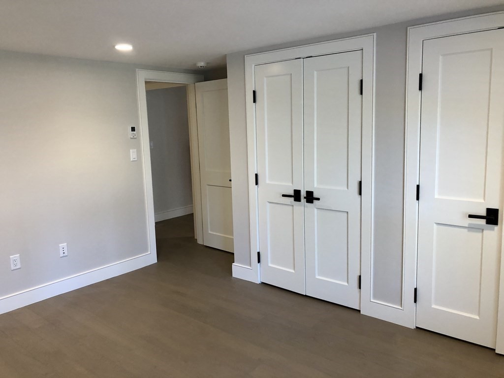 73 Chestnut St, Weston