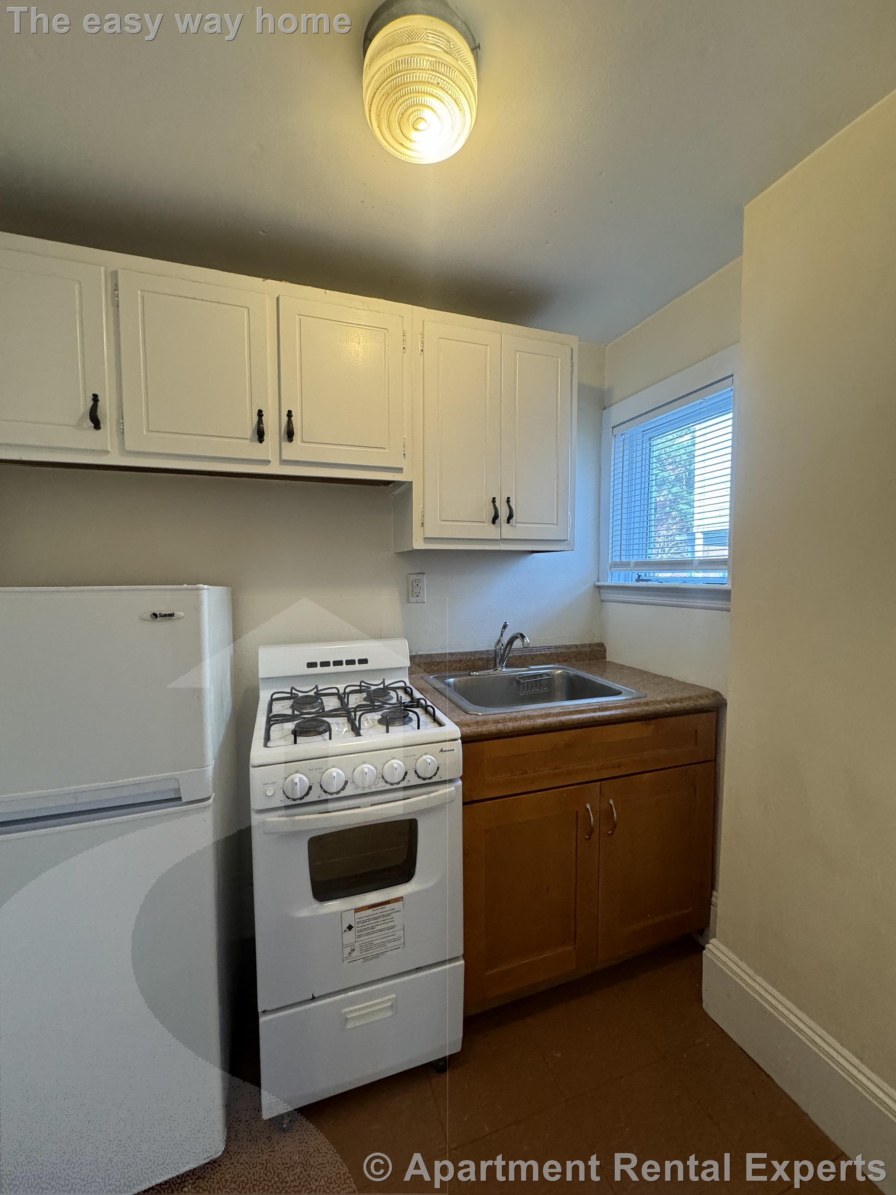 381 Harvard St, Harvard Square