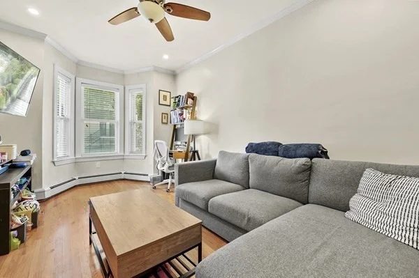 13 Telegraph St, South Boston