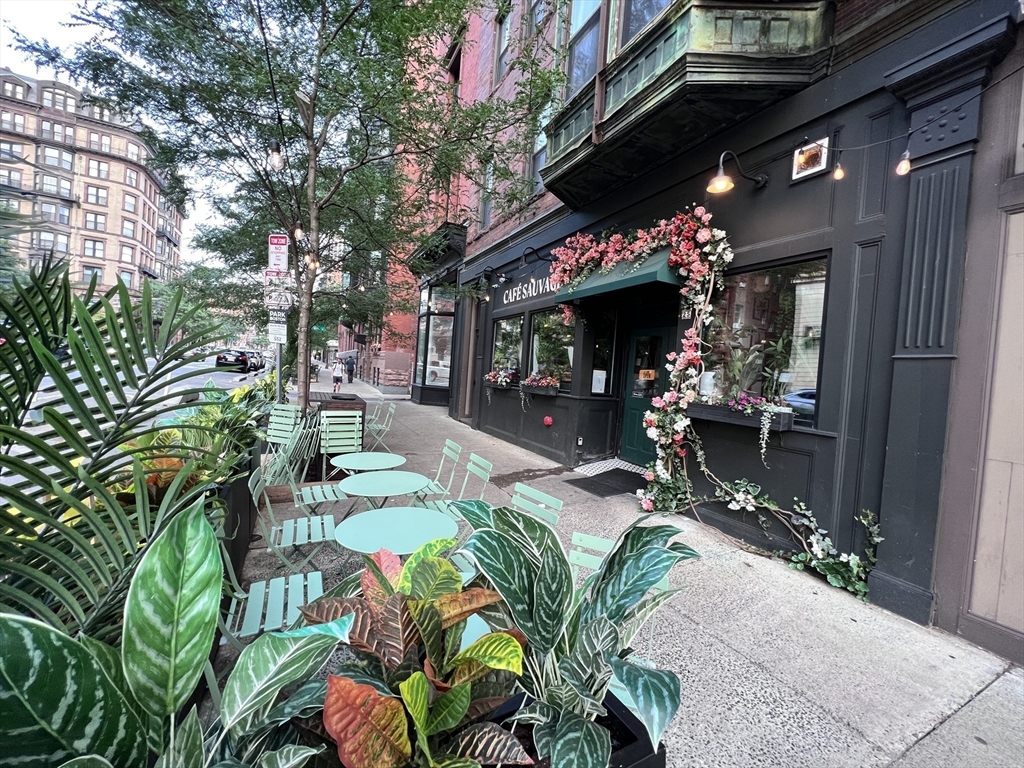 31 Massachusetts Ave, Back Bay