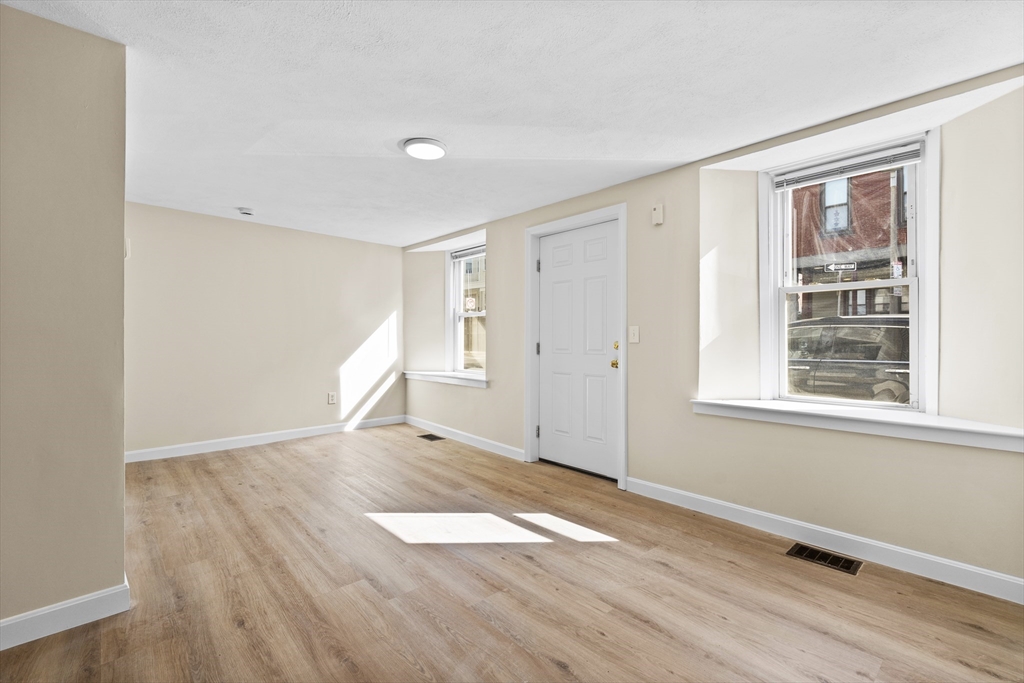 276 W 3rd St, South Boston