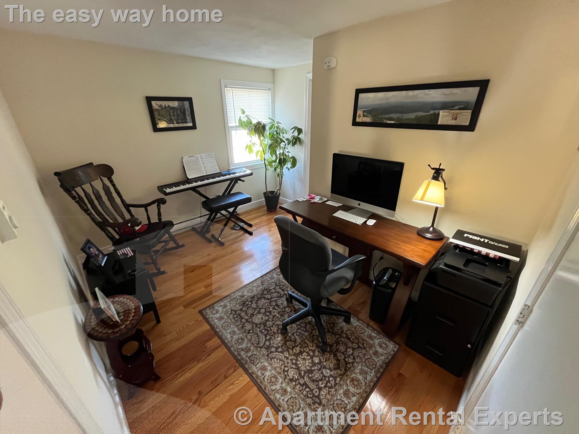 123 Hibbert St, Arlington Heights