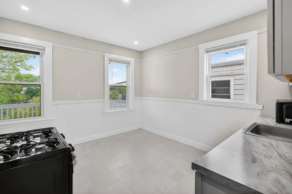 64 Topliff, Dorchester