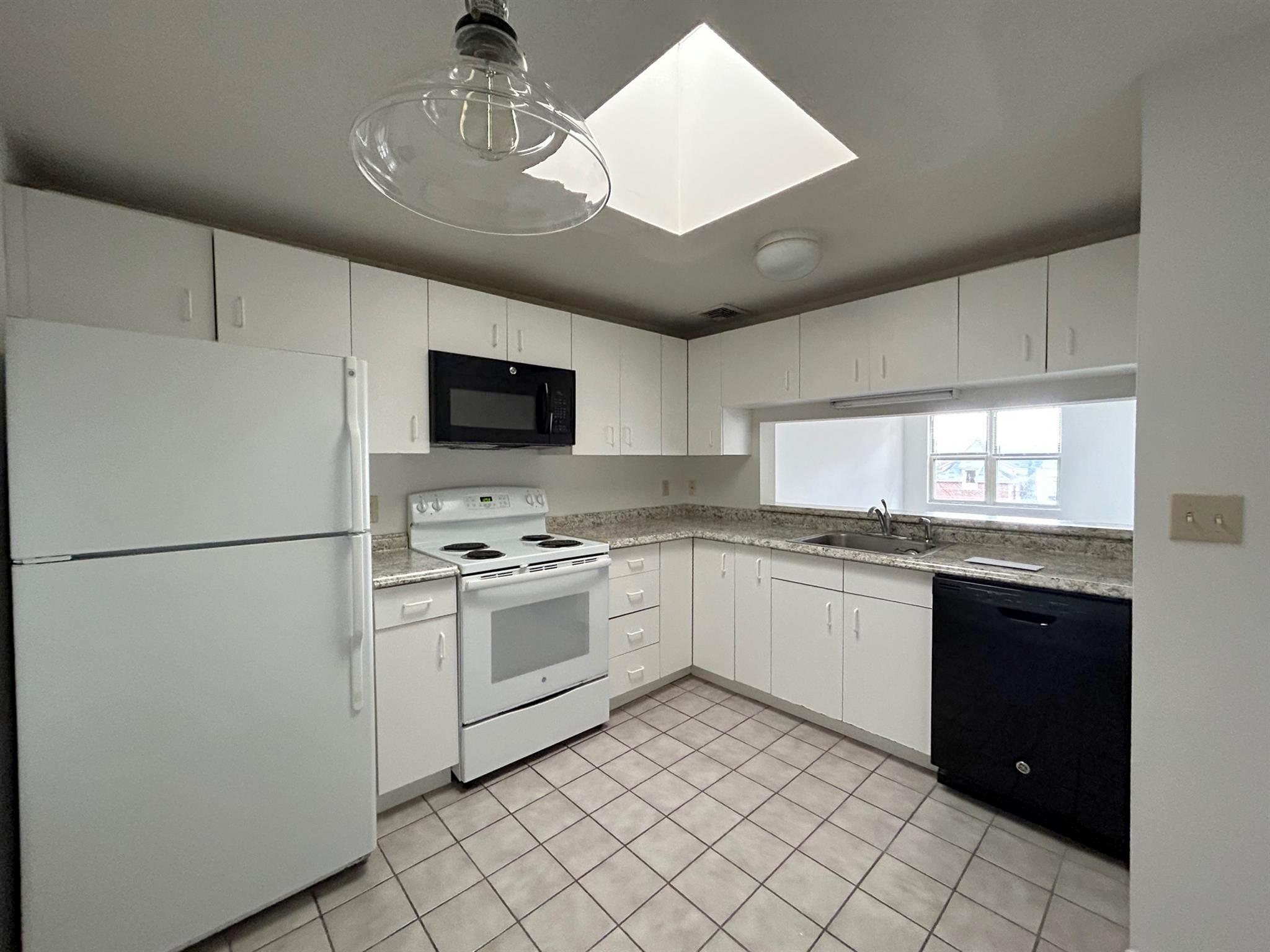 175 Beacon St, Ward Two