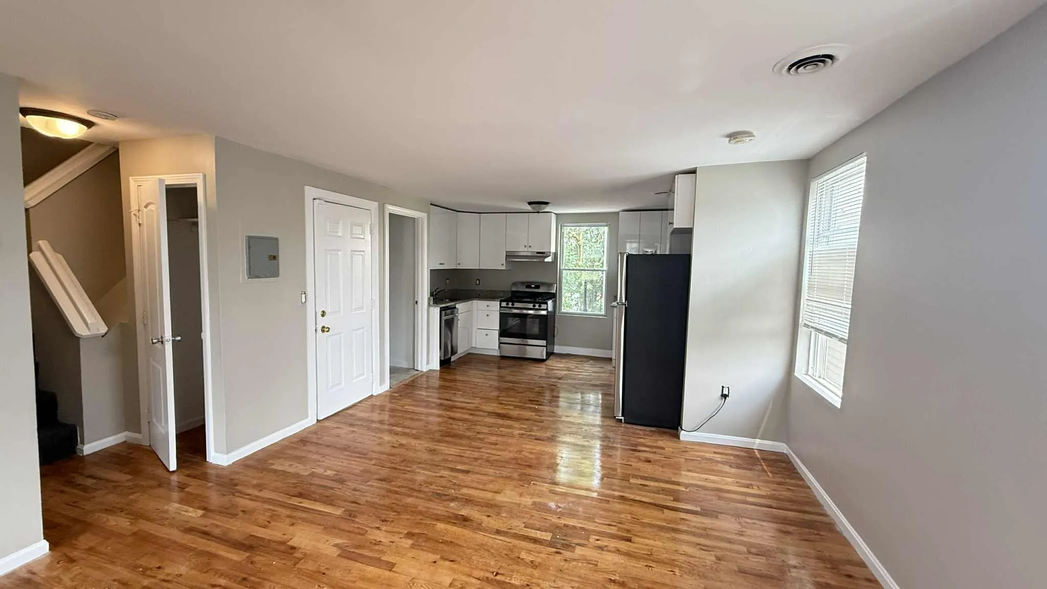 38 Forest St, Roxbury