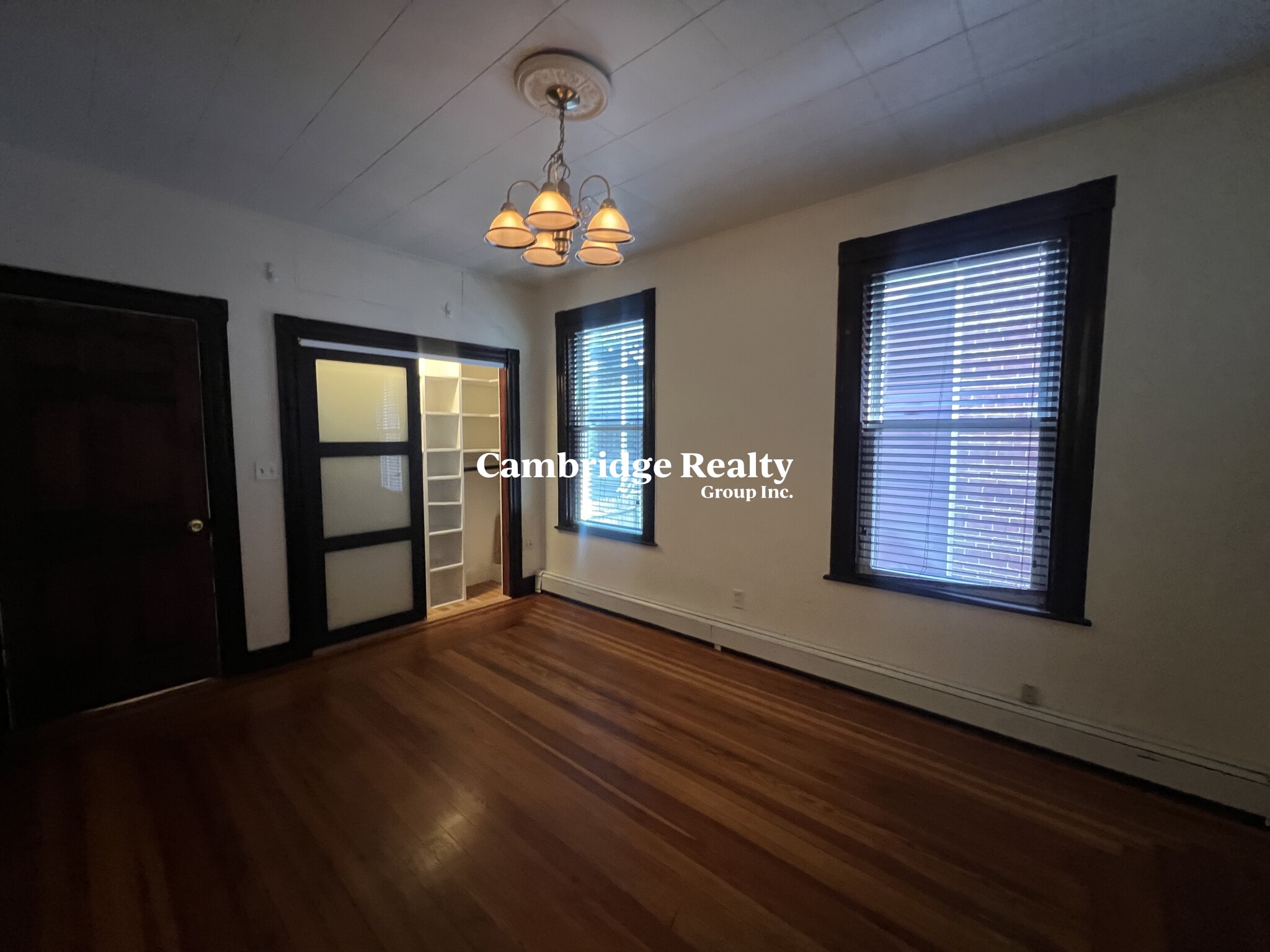 253 Washington St, The Port