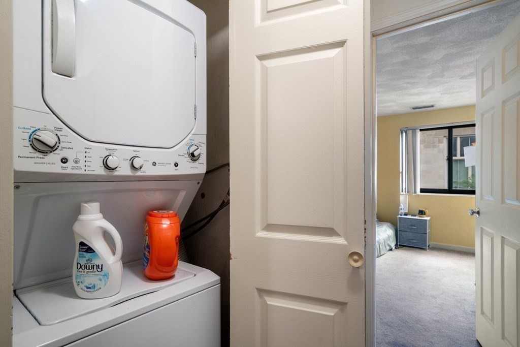 1600 Massachusetts Ave, Harvard Square