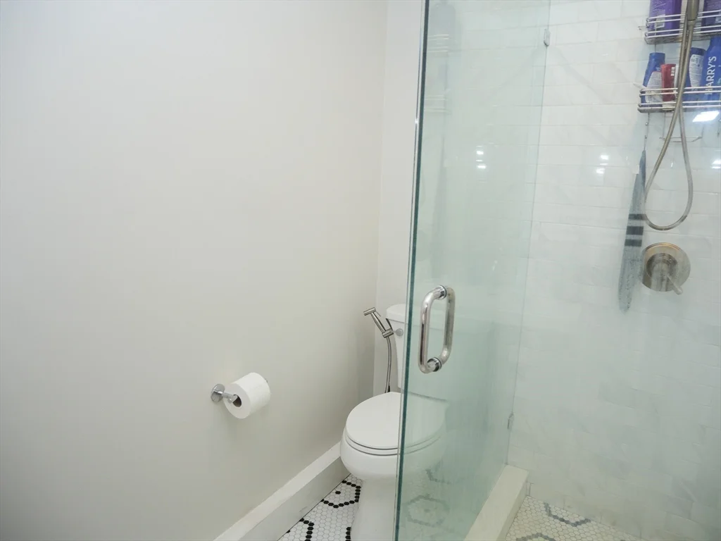15 Maywood, Roxbury