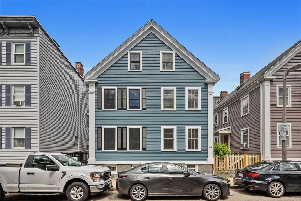 64 Pearl St, Charlestown