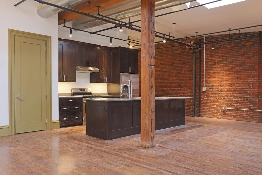 144 Lincoln St, Leather District