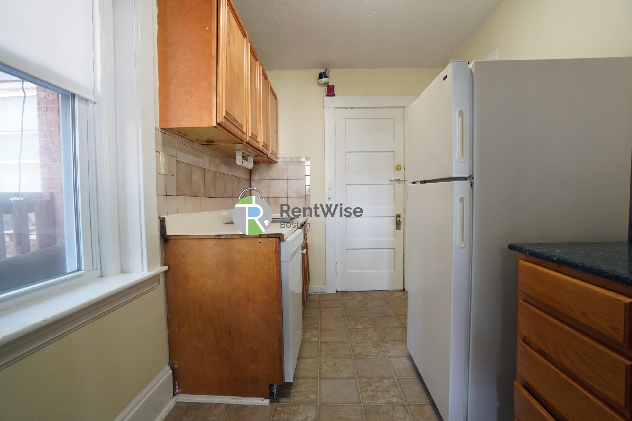 1367 Commonwealth Ave, Brighton