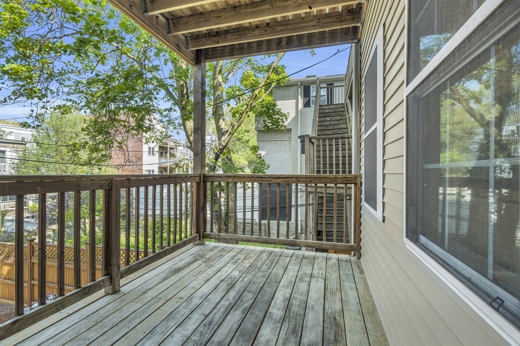 55 Gates St, South Boston