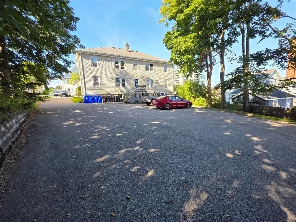 110 Clay St, Wollaston