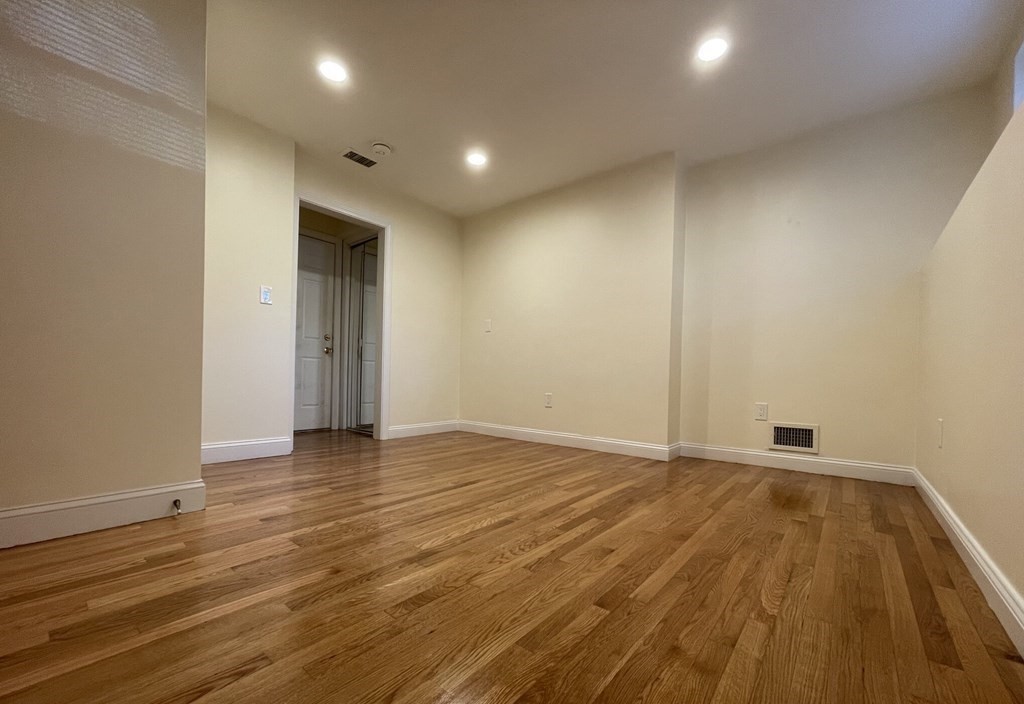 1801 Beacon St, Brookline