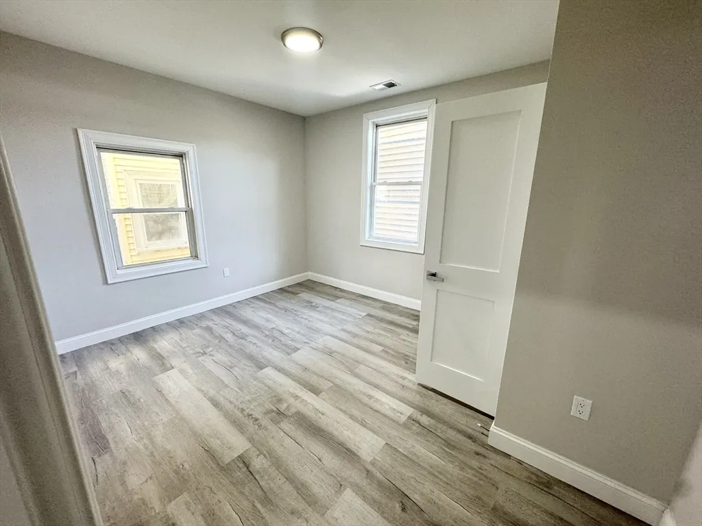 55 Burrell St, Roxbury