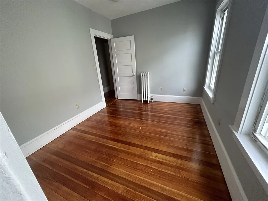 82 Conwell Ave, West Somerville