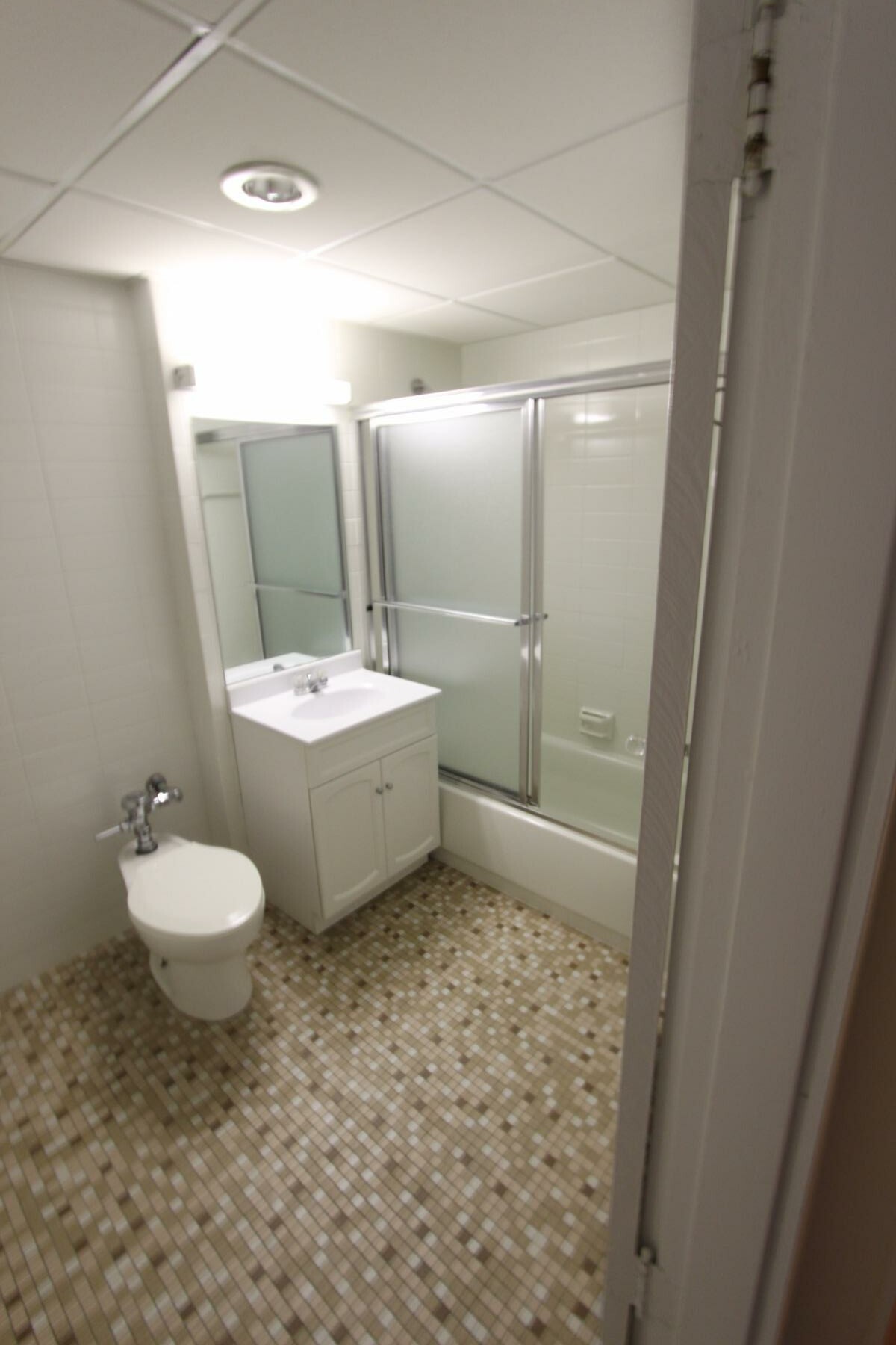 62 Boylston St, Midtown