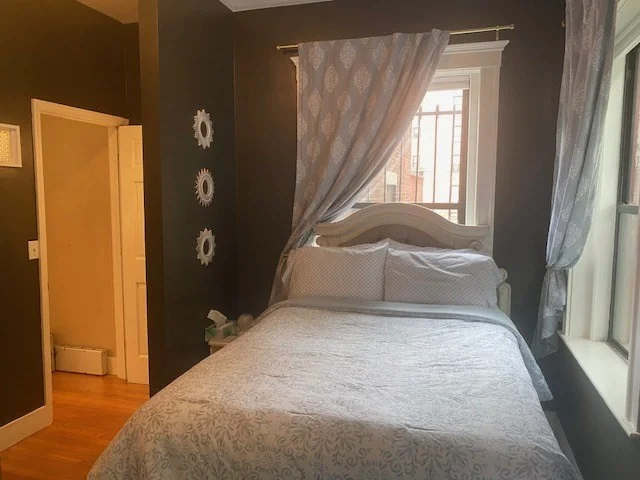1038 Beacon St, Coolidge Corner