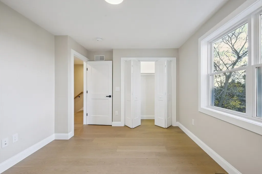 110 Stowe St, Fall River