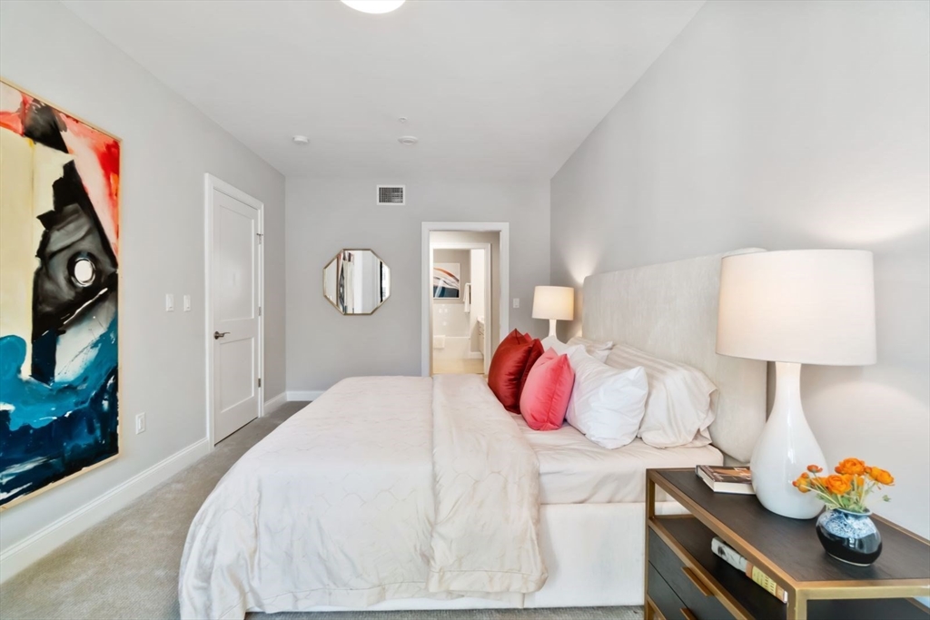 771 Harrison Ave, South End