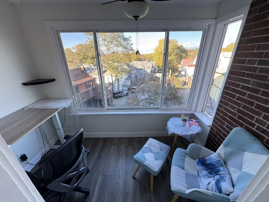 2035 Commonwealth Ave, Brighton