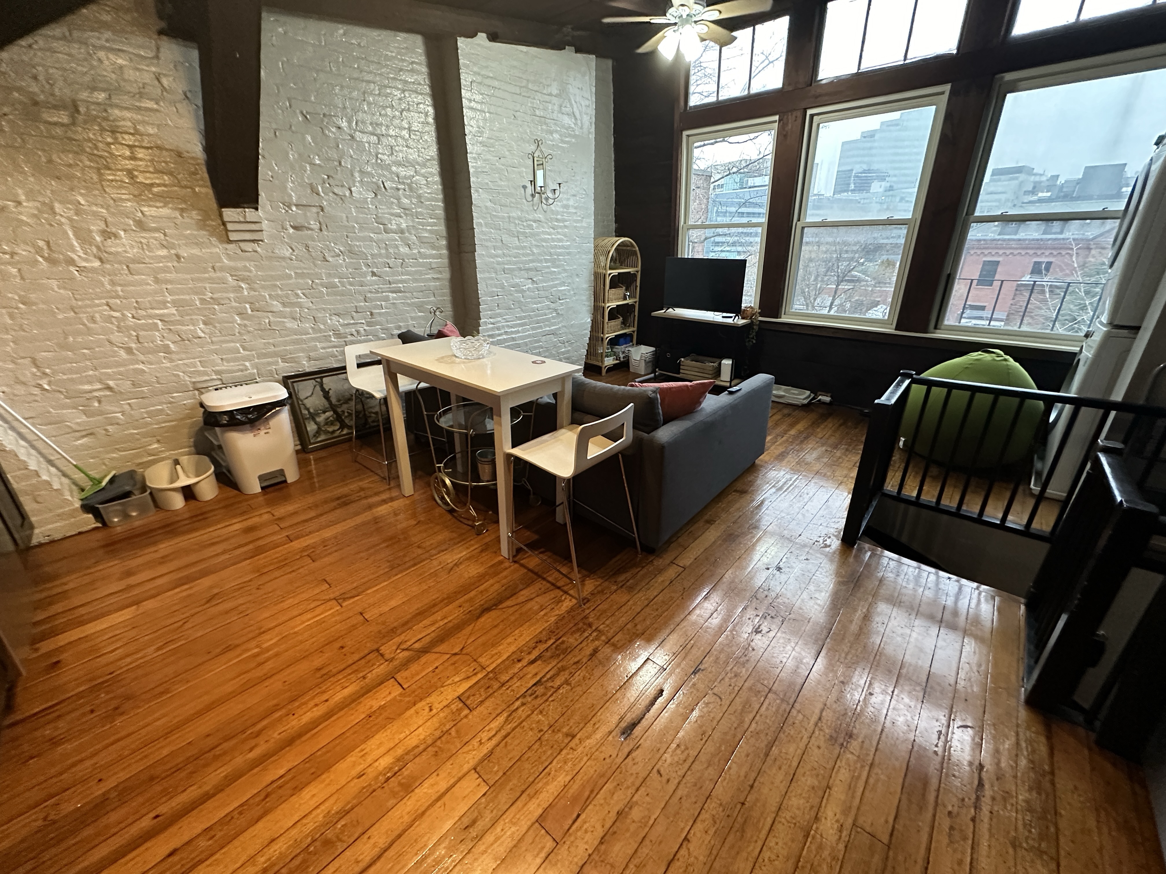 2 Champney Pl, Beacon Hill