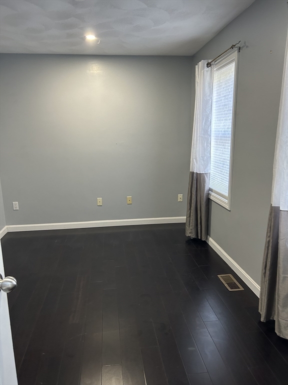 3 Gooseneck Ln, Westford