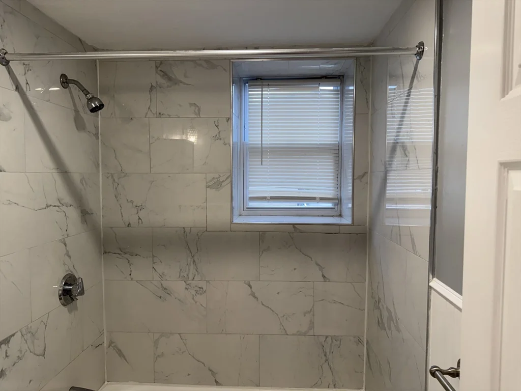 72 Allen St, Randolph