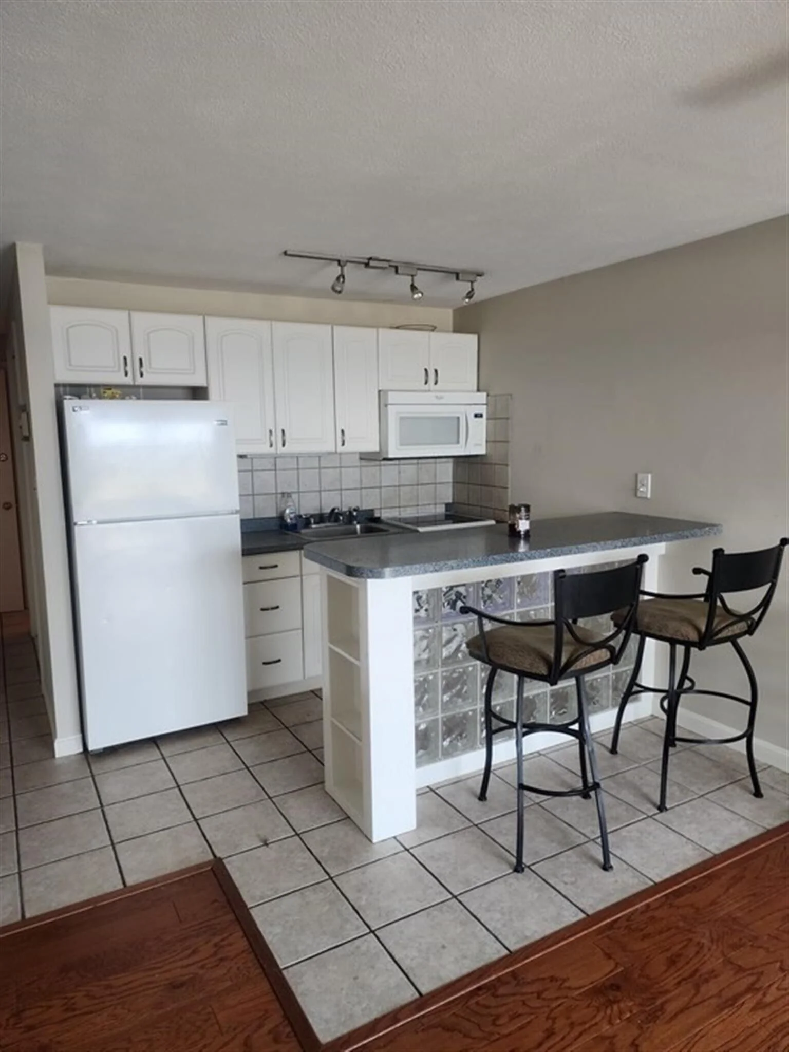 383 Revere Beach Boulevard, Revere