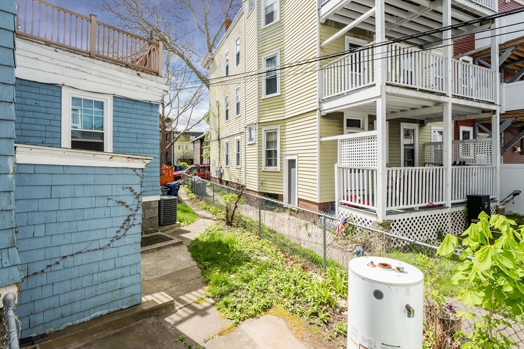 1740 Columbia Rd, South Boston