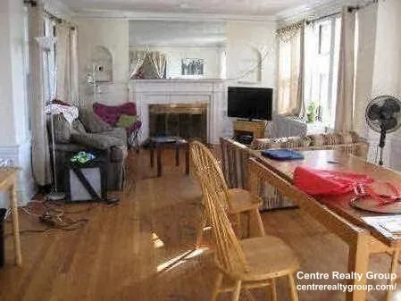 28 Manet Rd, Chestnut Hill