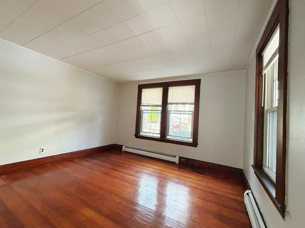 57 Harvard St Ext, Natick