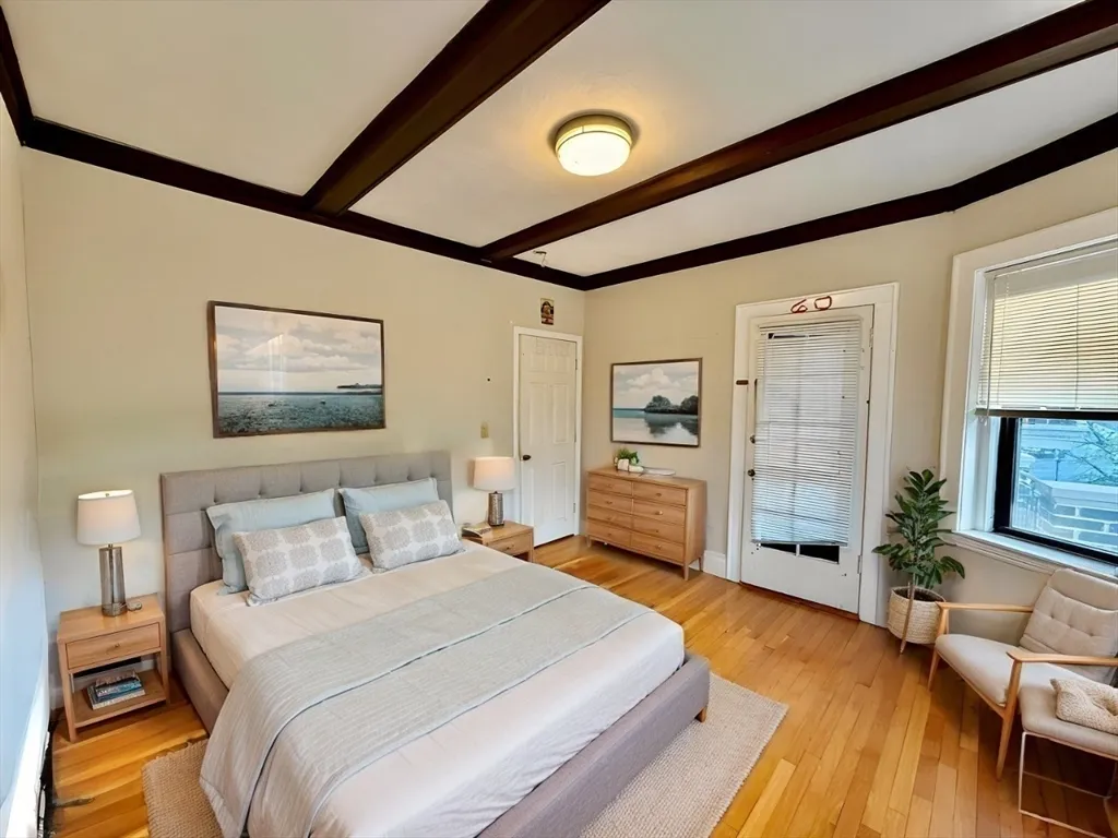1468 Commonwealth Ave, Brighton