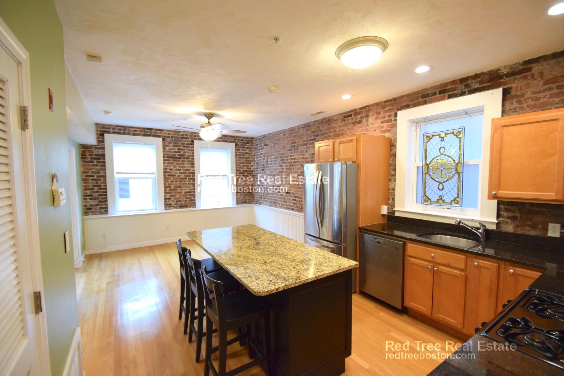 172 Cottage St, East Boston