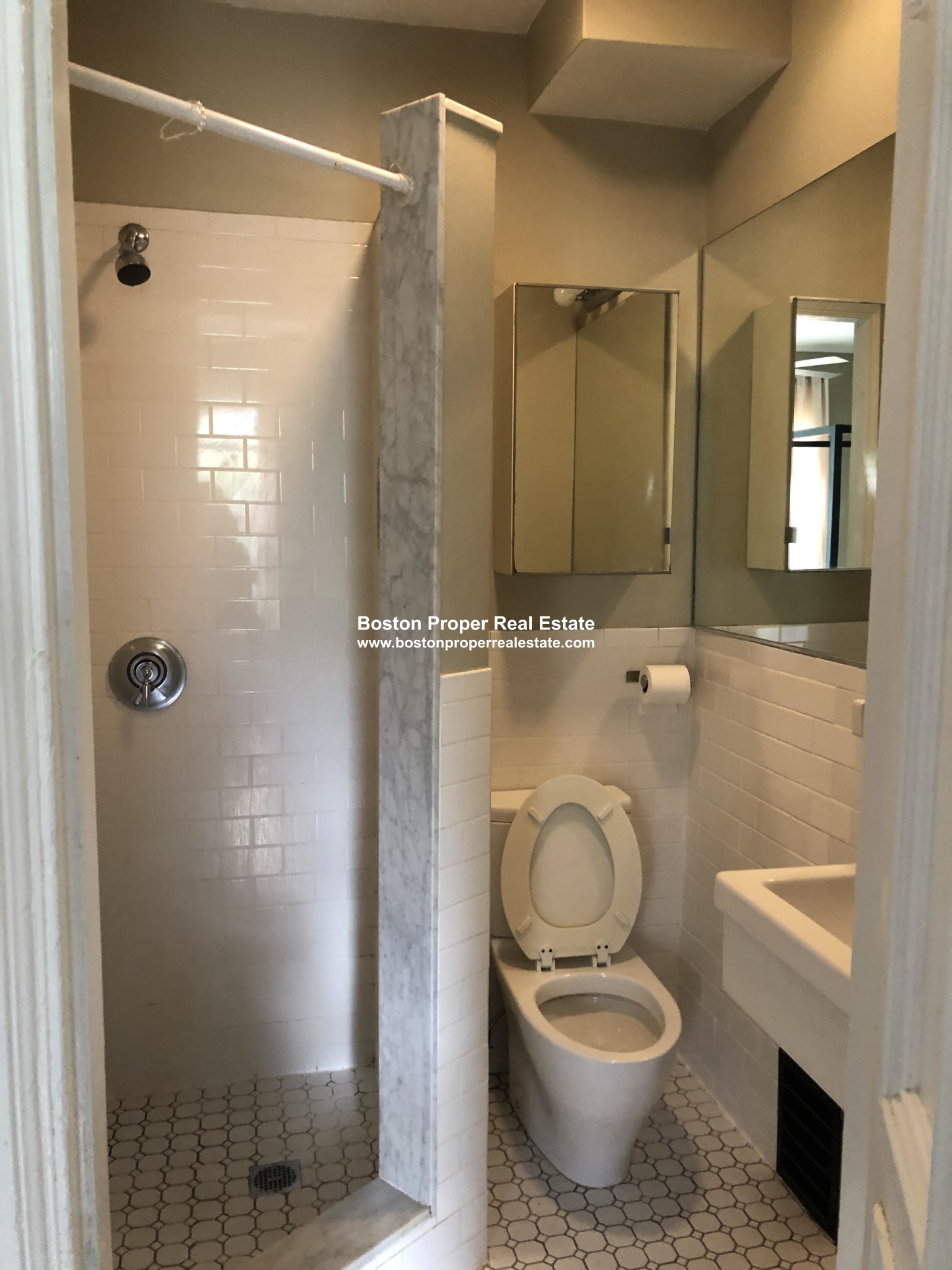 323 Beacon St, Back Bay