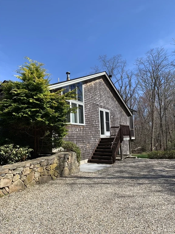 3 Nonquitt Ave, Nonquitt