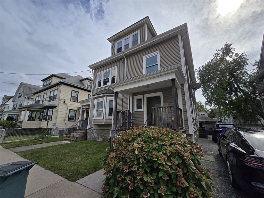 22 Newcastle Rd, Brighton