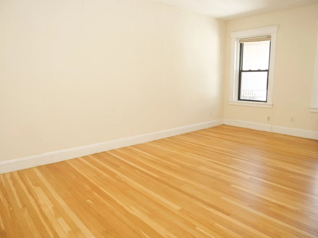 373 Harvard St, North Brookline