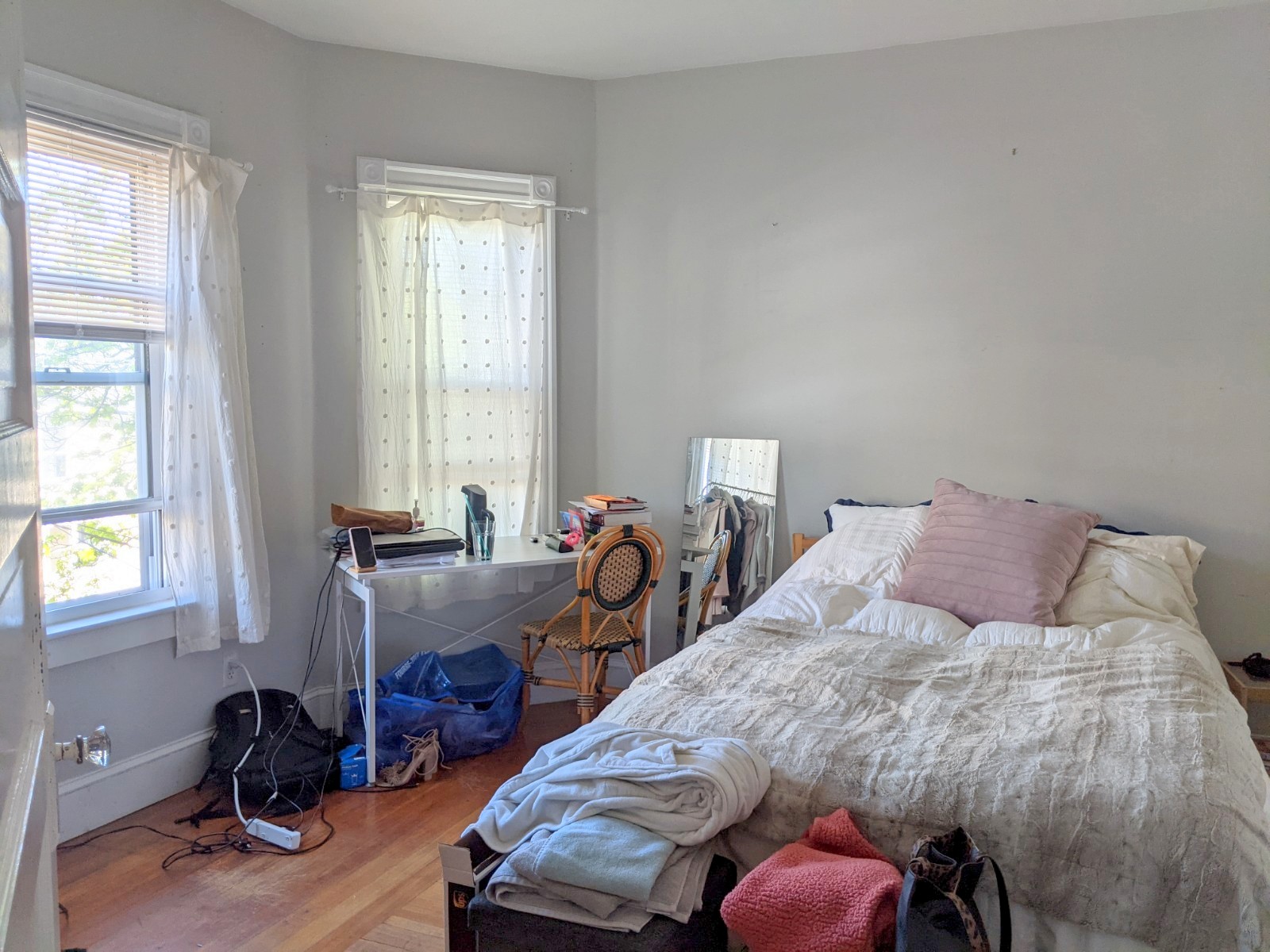 41 Belknap St, West Somerville