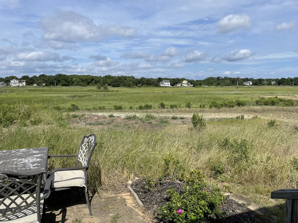 28 Brighton St, Green Harbor