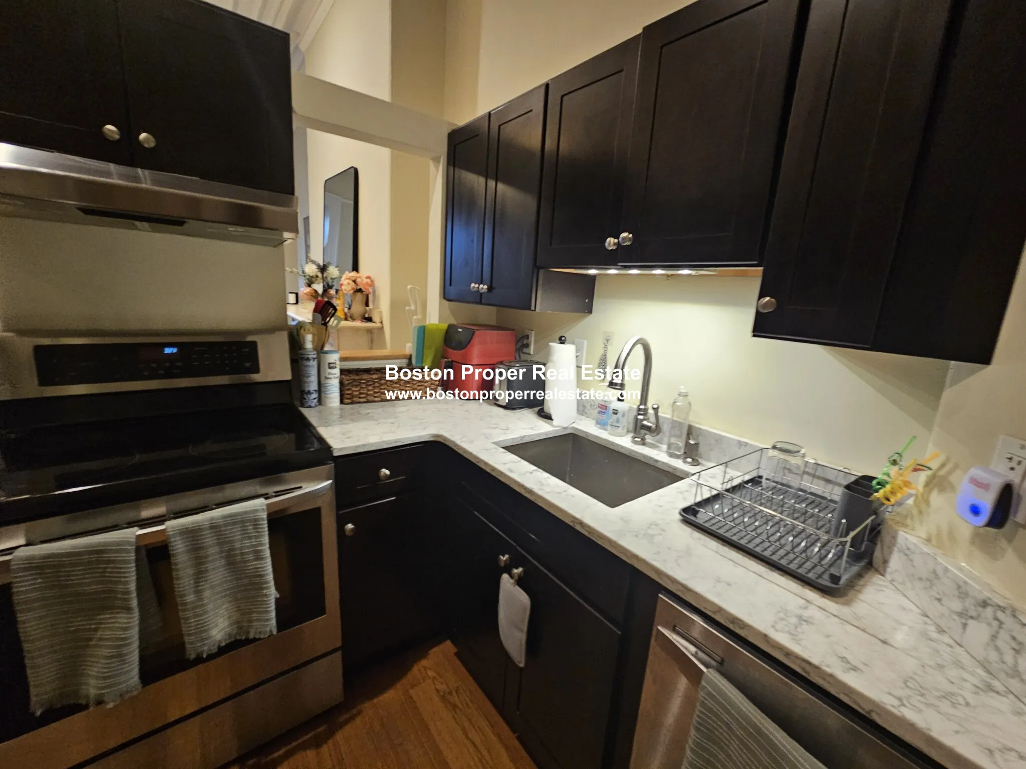 415 Massachusetts Ave, Roxbury