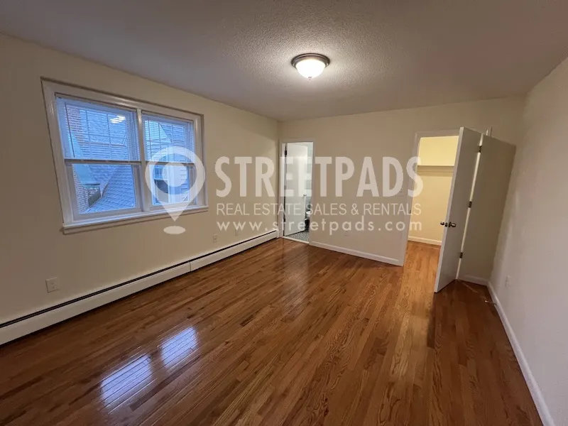2018 Commonwealth Ave, Brighton