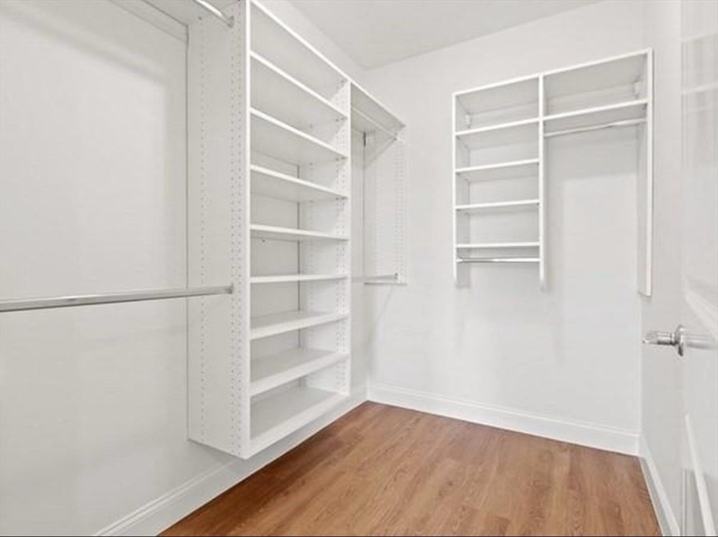 320 Middlesex Ave, Medford